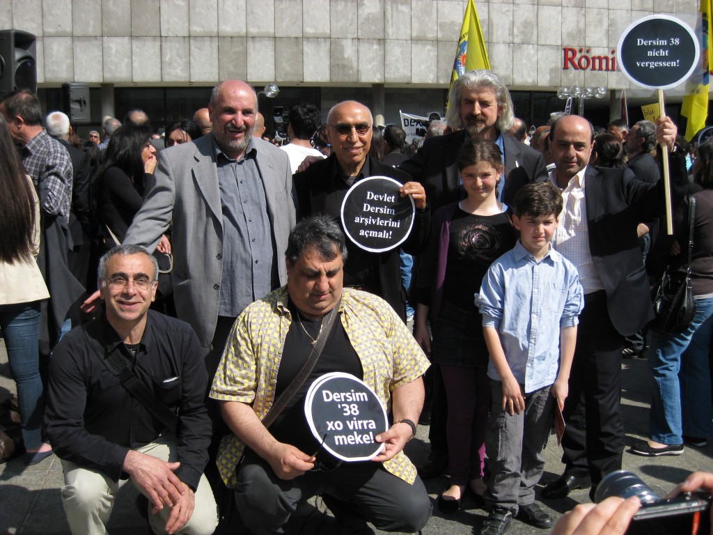 4.05.2013, Քյոլն_Հայերը, ասորիները, հույները և ալեվիները դերսիմցիների ցույցին