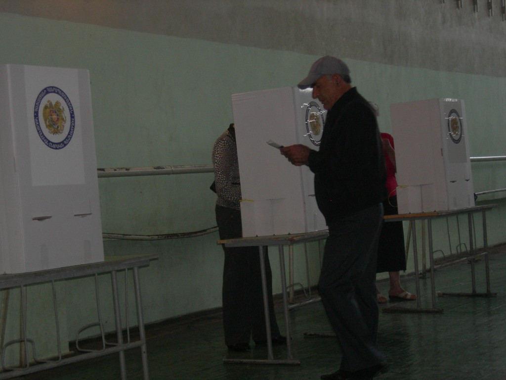 Ընտրության եկած քաղաքացին պարզել էր, որ իր բնակարանում է գրանցված մարդ, ով տասնհինգ տարի  է, Մեծ Բրիտանիայում է ապրում