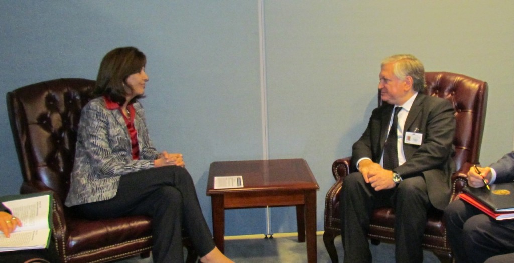 541. Minister Nalbandian meets Columbian FM 28.09.2013