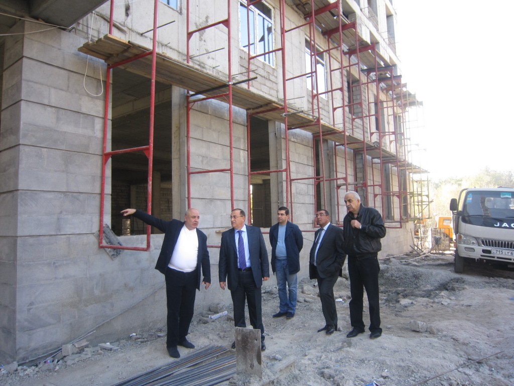 Սամվել Թադեւոսյան,շինաշխատանքներ