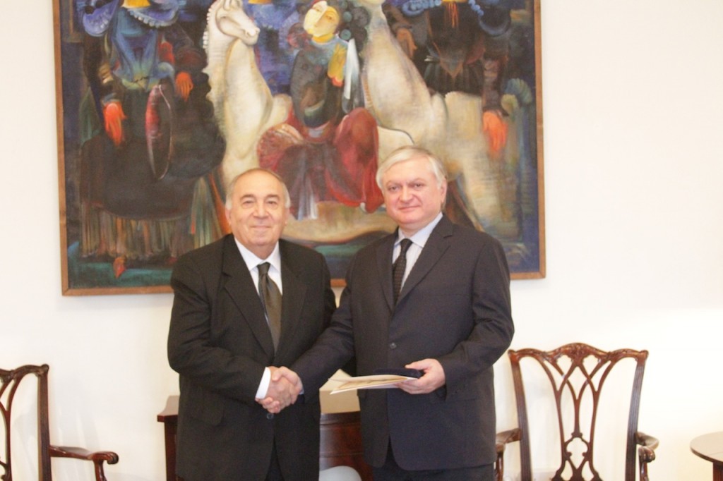 556. Minister Nalbandian awarded Professor Bayburtian 05.10.2013