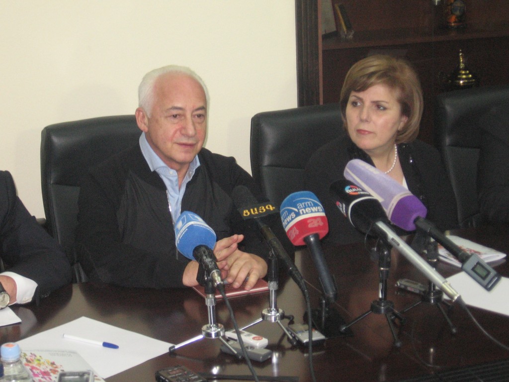 Վլադիմիր Սպիվակով,Գյումրի