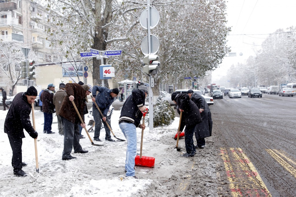 ձնամաքրման աշխատանքներ