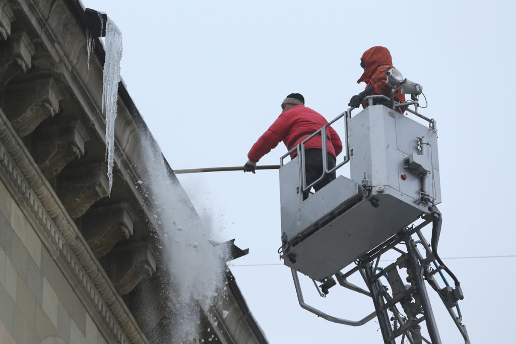 տանիքներ,սառցալեզվակներ