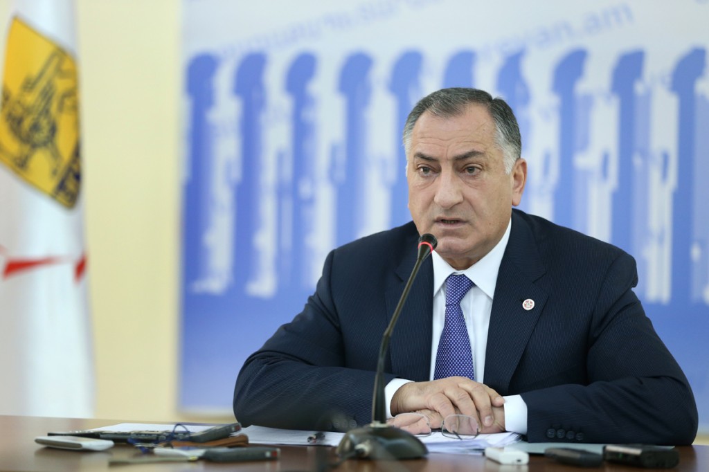 կամո արեյան