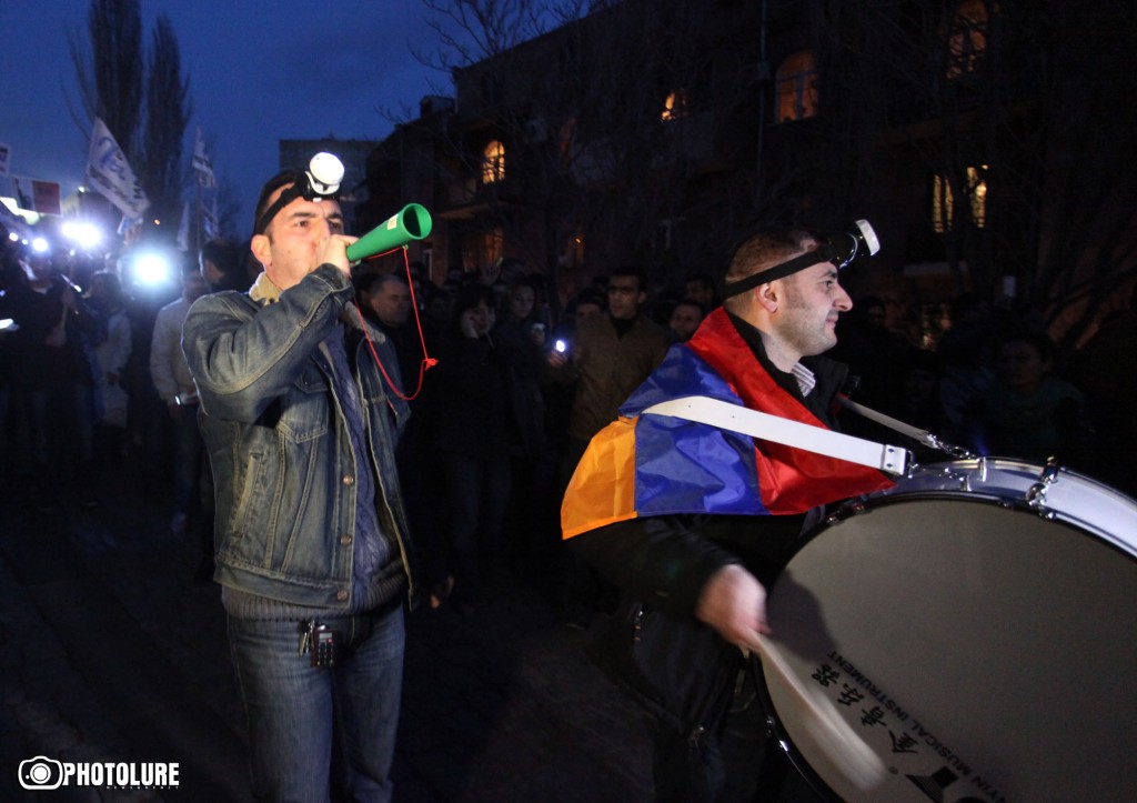 Դ!ԵՄ ԵՄ – Լուսավորման Երթ