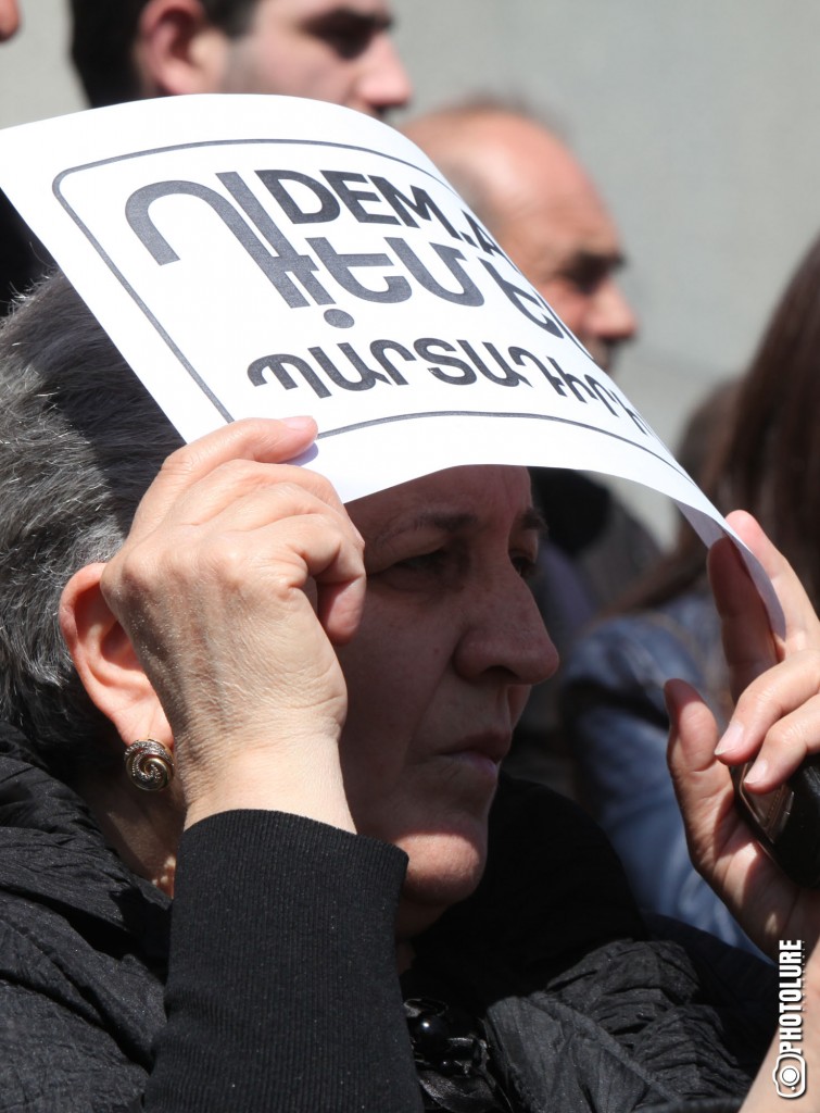 Dem Em civil initiative held a rally on Freedom Square
