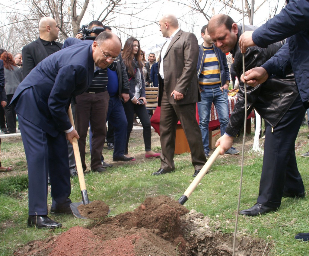 KONICA MINOLTA DIGITAL CAMERA