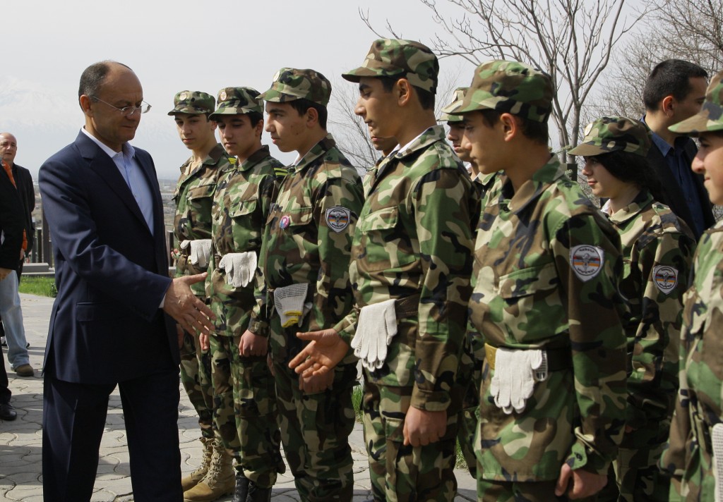 ՀՀ զինված ուժերը մասնակցել են համաքաղաքային շաբաթօրյակին և ծառատունկին      