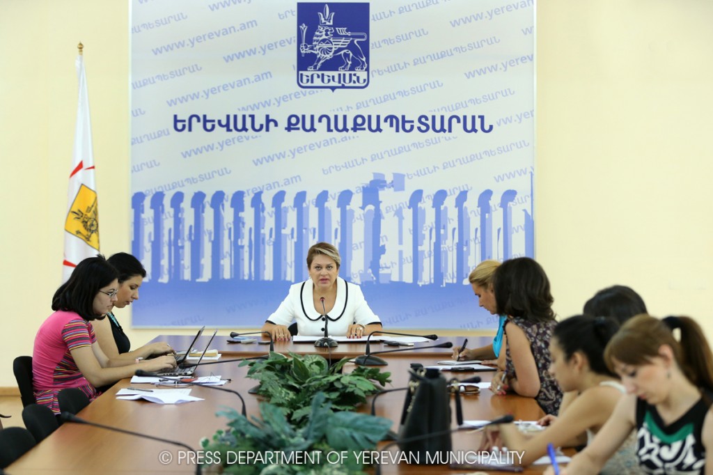 Գայանե Սողոմոնյան