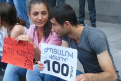 Ոչ 150 դրամին. ցույց կառավարության շենքի դիմաց