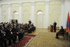 Նախագահն ընդունել է ՏՏ բնագավառում ՀՀ Նախագահի 2013թ. կրթական պարգևներին արժանացած ուսանողներին և աշակերտներին