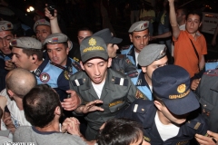 Դ!ԵՄ ԵՄ. պահանջի երթ,բախում ոստիկանների հետ