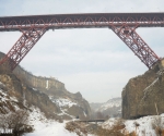 28-year old Nikolay Mikhaylovich (St. Petersburg) and Andrey Nosenko (Georgia) jumped with parashutes from the Nor Hachn bridge of 120m