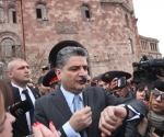 Former PM Tigran Sargsyan meets with the activists of "Dem Em" civil initiative on Nalbandyan street