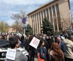 âDem Emâ civil initiative holds a symbolic and silent demonstration in front of the RA Constitutional Court
