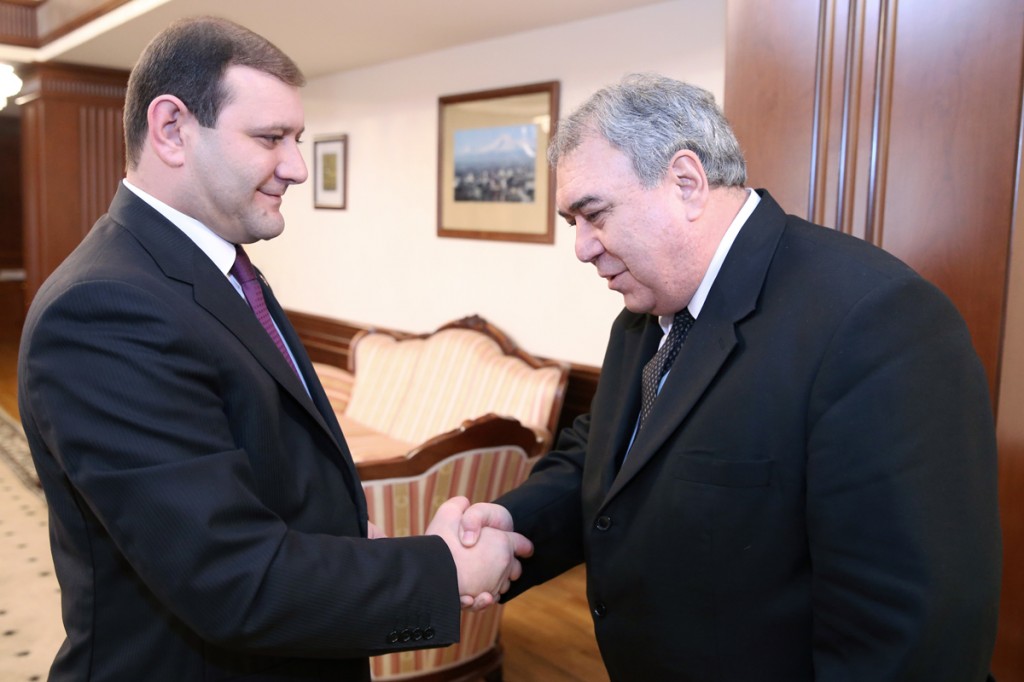 Տարոն Մարգարյան, դեսպան Կուրբաննազար Նազարով